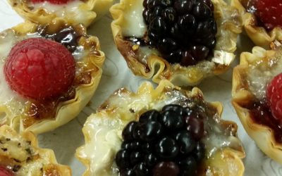 Holiday Entertaining: Warm Brie & Berry Tartlets